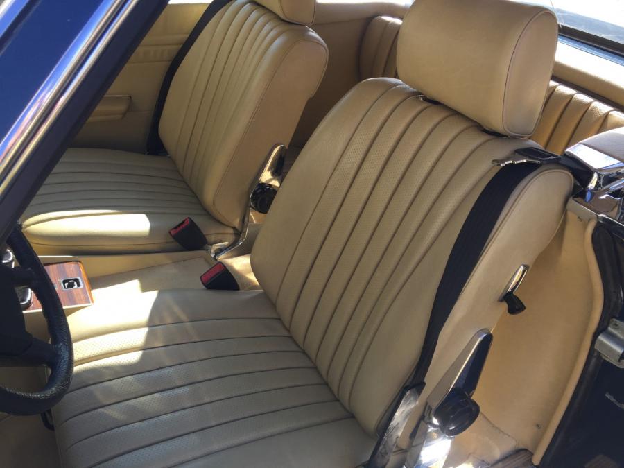 Интерьер Mercedes-Benz 280 SL (R107) 1983 года  (EU) (фото 67 из 120)